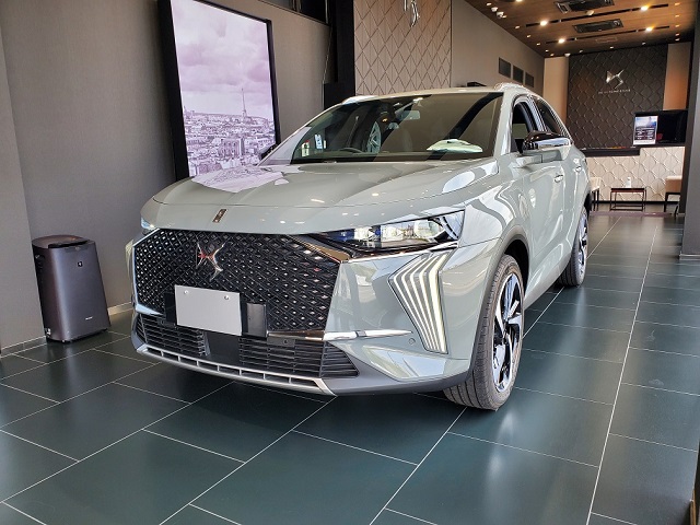 NEW DS 7  展示車到着いたしました✨